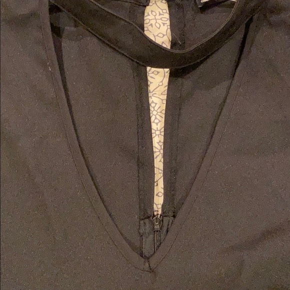 Dress - Picture 3 of 4